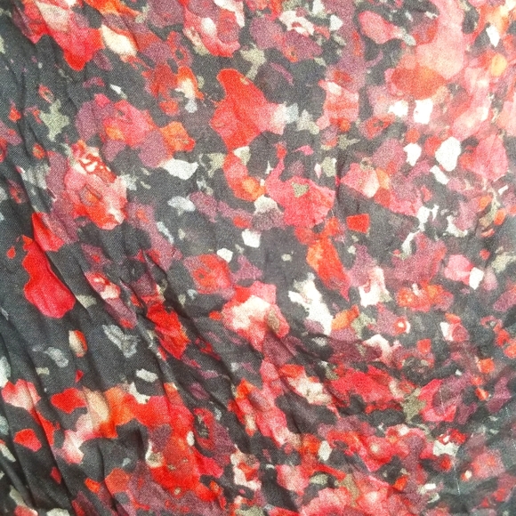 Silk wrap around sleeveless blouse - Picture 9 of 10